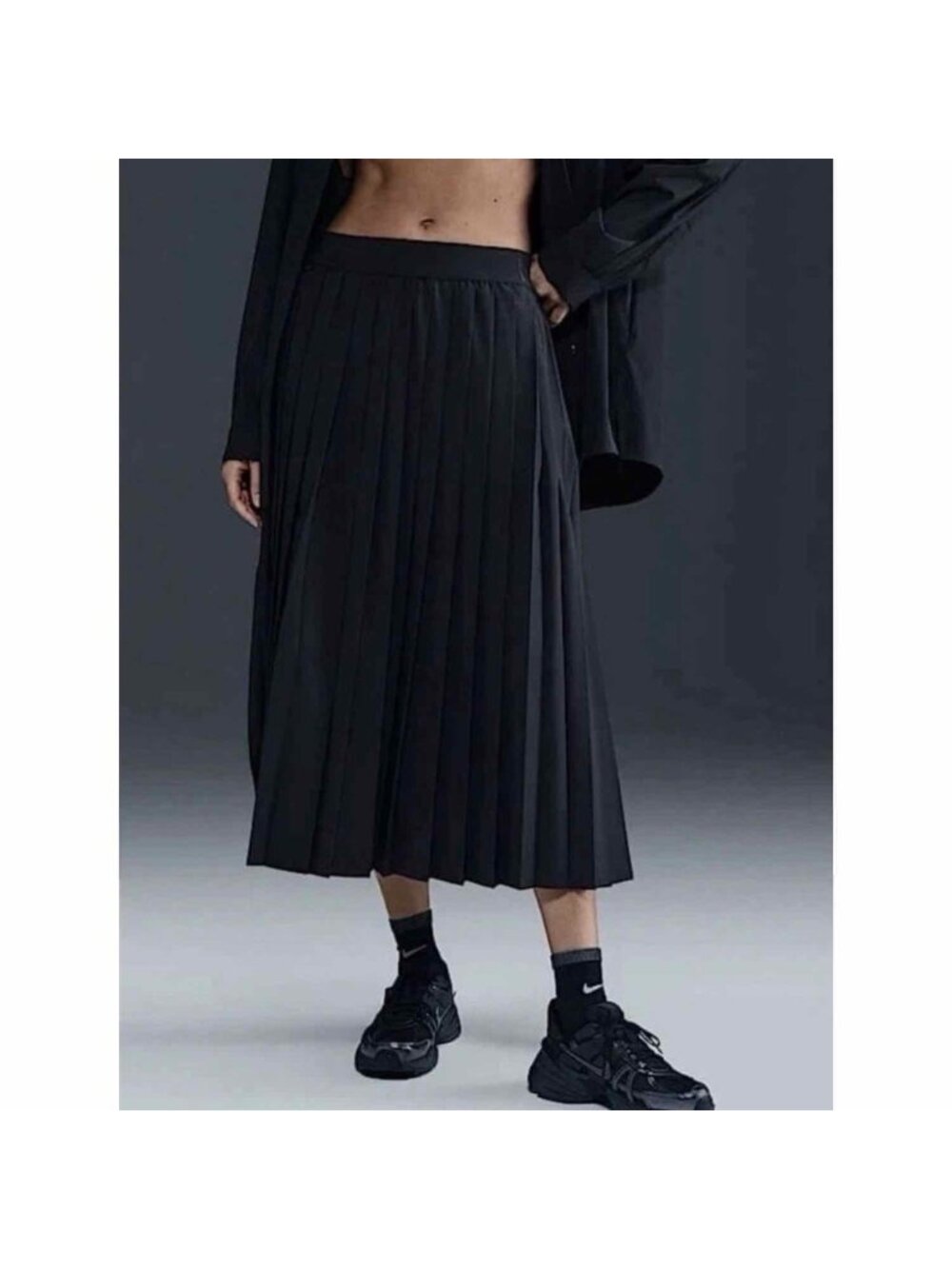 Nike DriFit 24.7 Perfect Stretch Pleated Midi Skirt Black